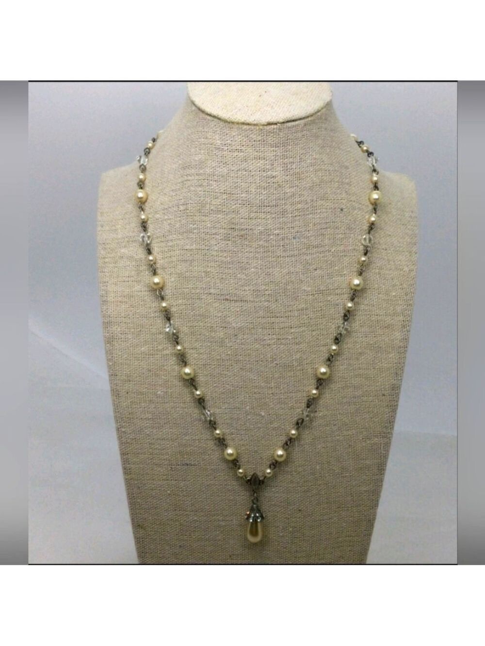 Sweet Romance Faux Pearl & Crystal Beads Necklace 18"